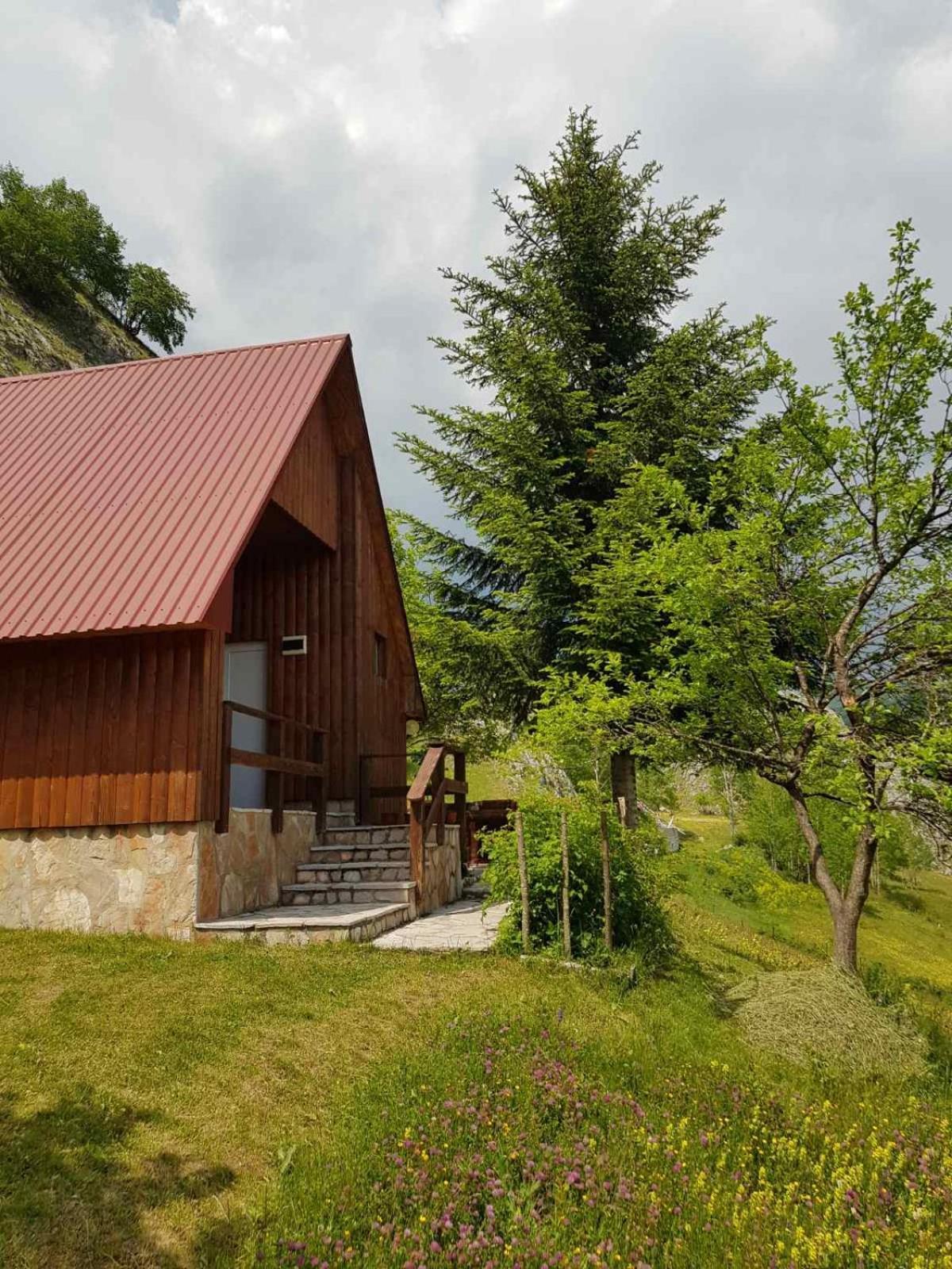Detached House Milivoje Ξενοδοχείο Poscenje Εξωτερικό φωτογραφία
