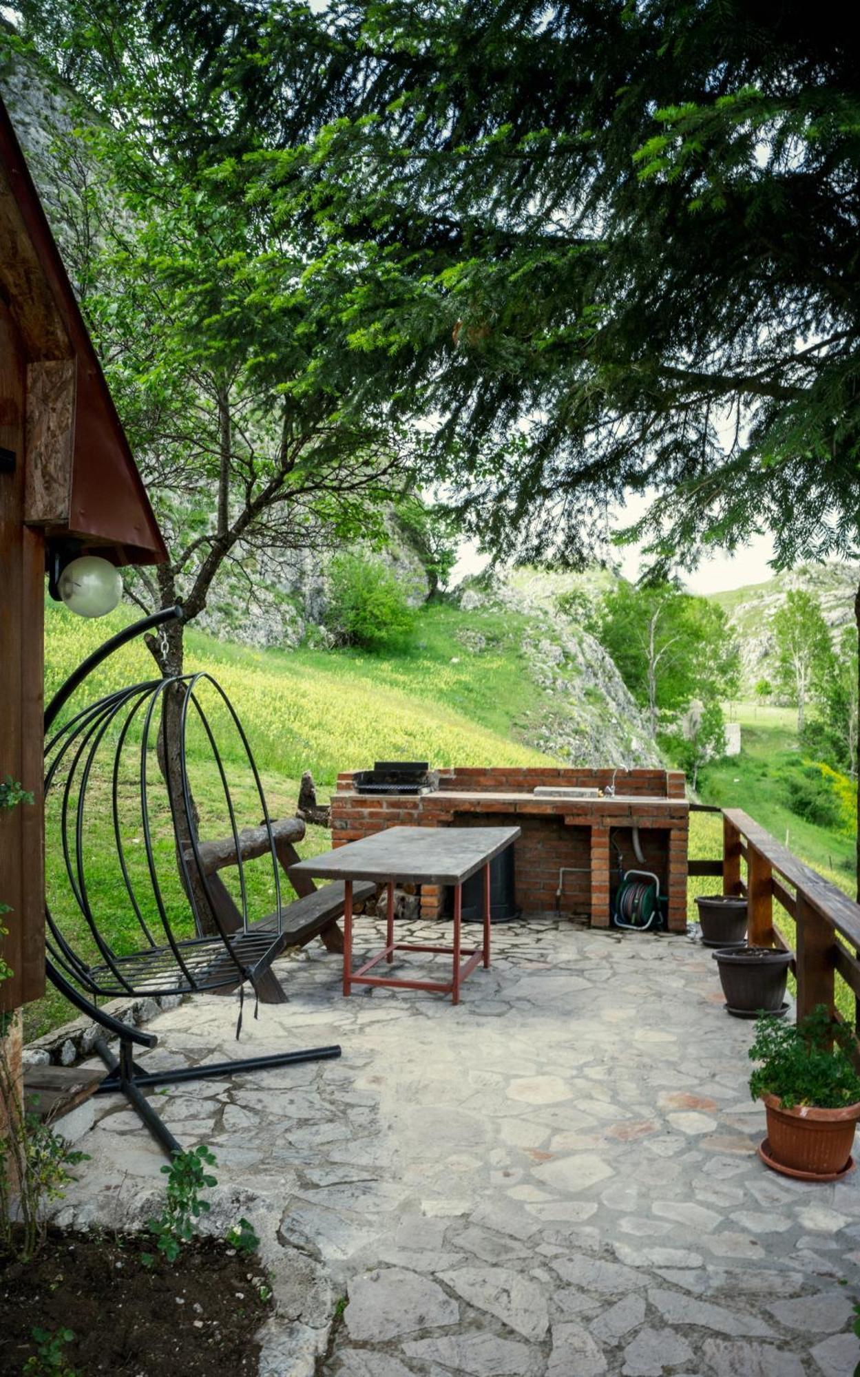 Detached House Milivoje Ξενοδοχείο Poscenje Εξωτερικό φωτογραφία