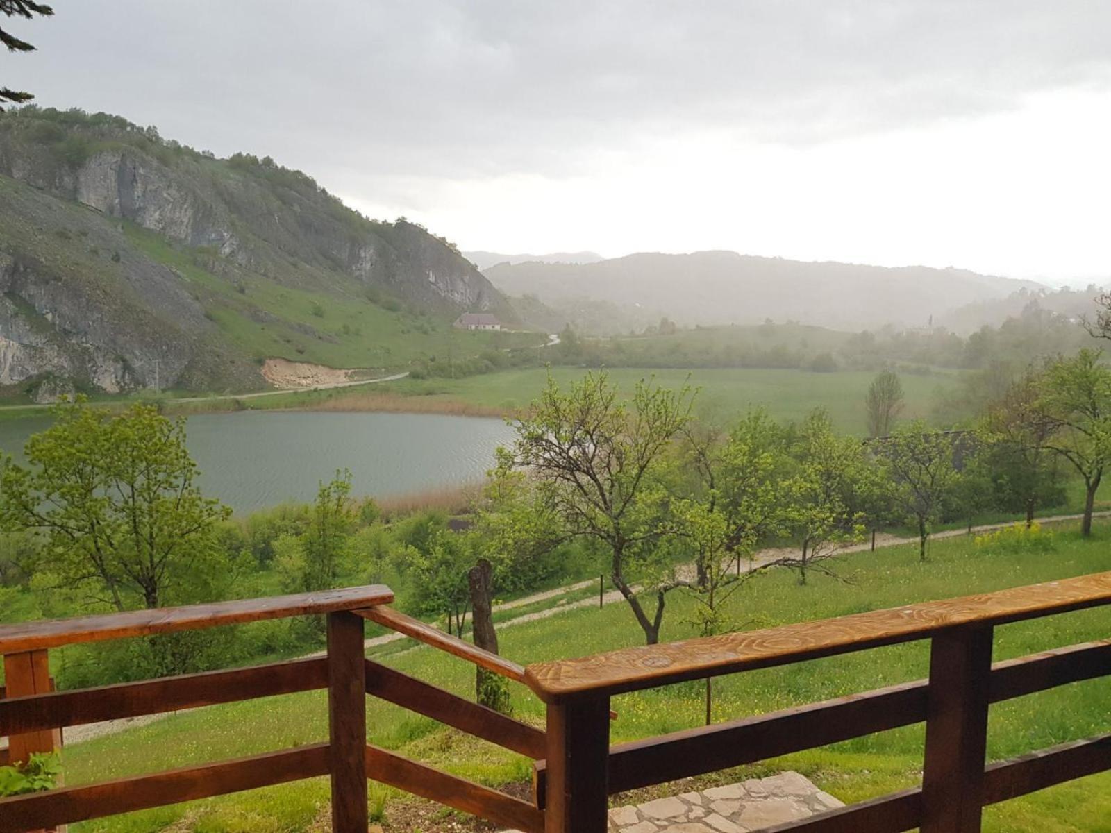 Detached House Milivoje Ξενοδοχείο Poscenje Εξωτερικό φωτογραφία