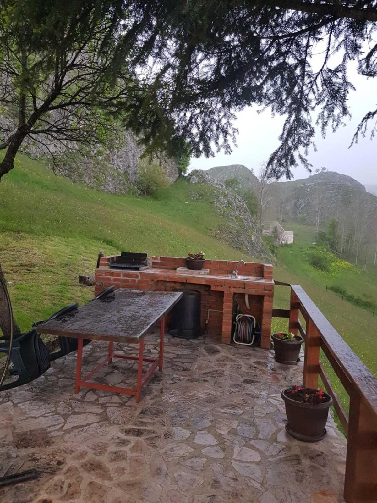 Detached House Milivoje Ξενοδοχείο Poscenje Εξωτερικό φωτογραφία