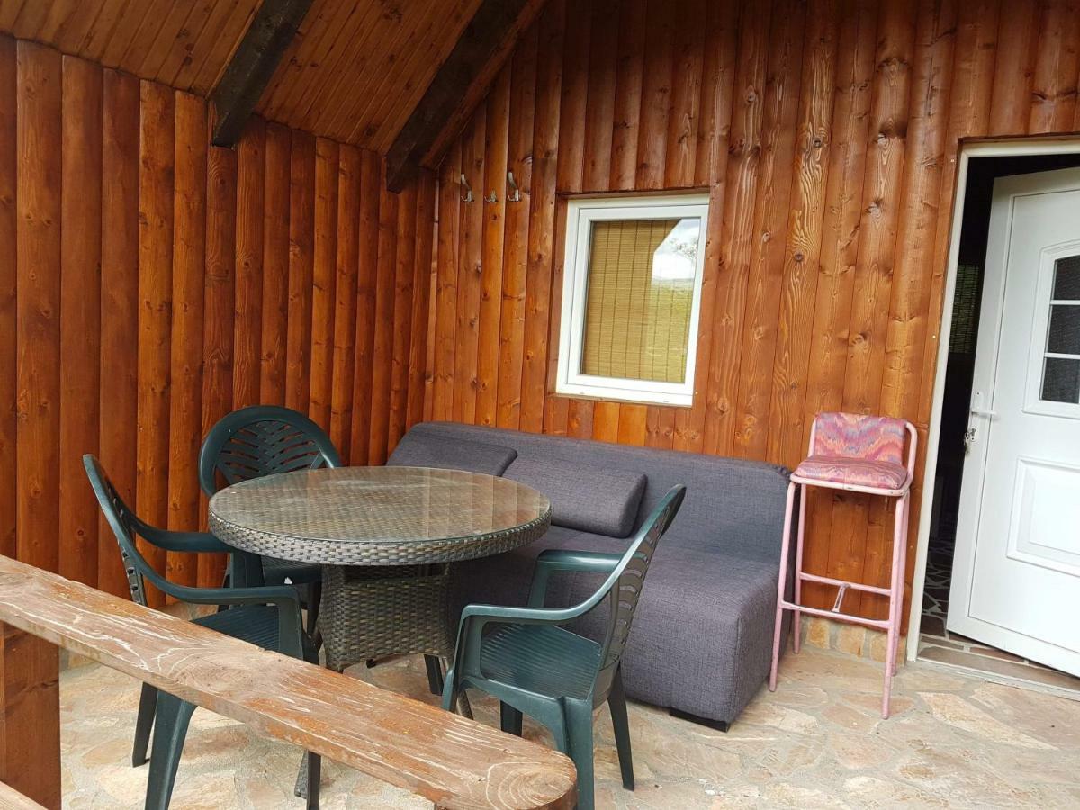 Detached House Milivoje Ξενοδοχείο Poscenje Εξωτερικό φωτογραφία
